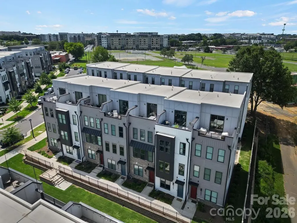 5007 Tiny Lane Charlotte NC 28203