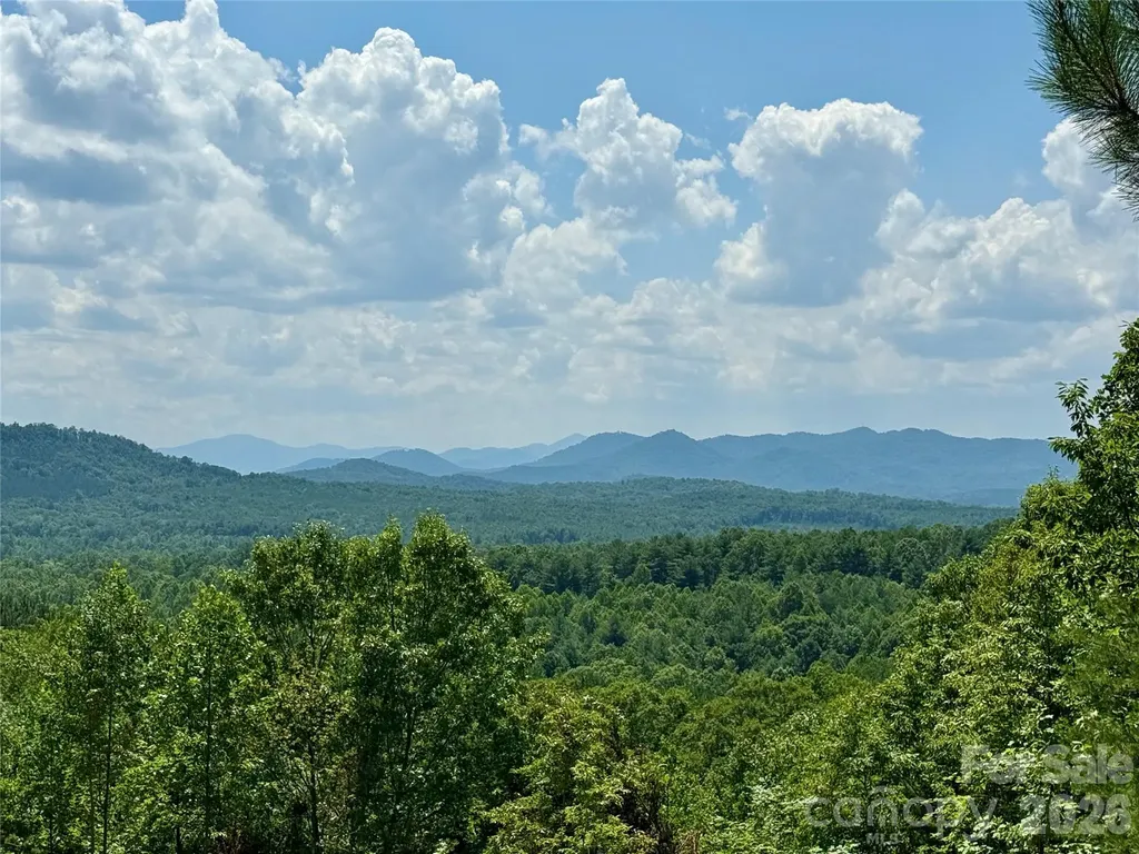 V/l Summit Trail Nebo NC 28761