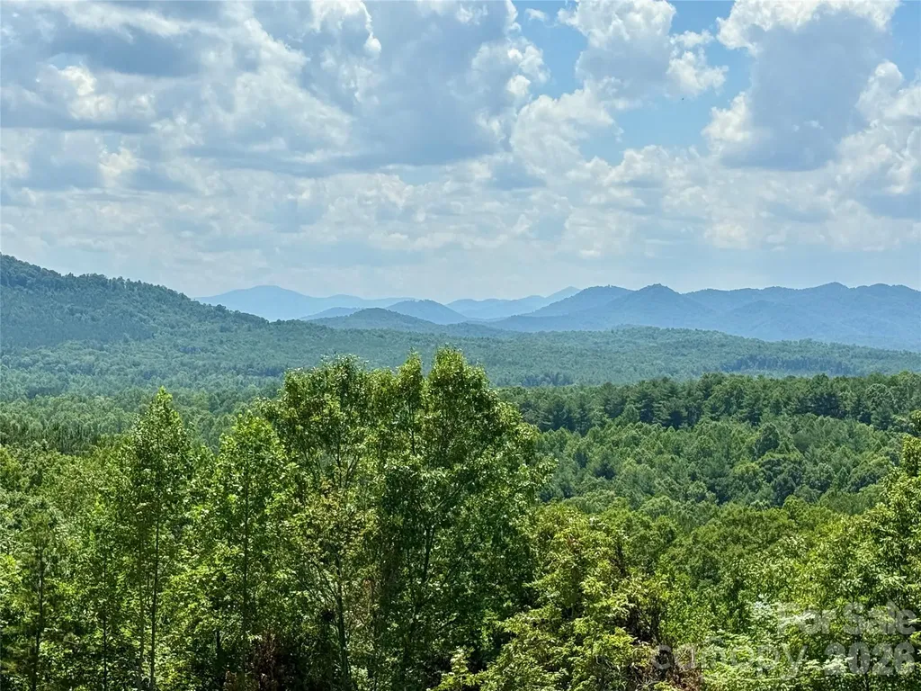 V/l Summit Trail Nebo NC 28761