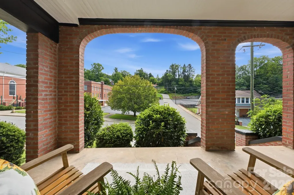 197 Academy Street Canton NC 28716