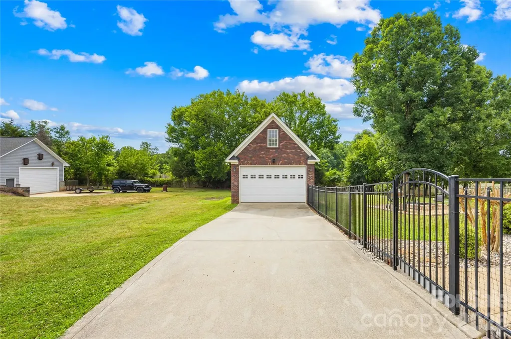 115 S Gibbs Road Mooresville NC 28117