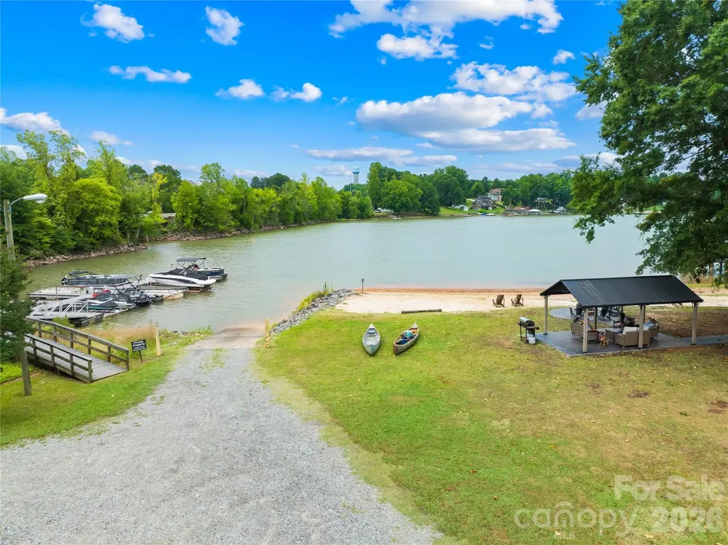 115 S Gibbs Road Mooresville NC 28117