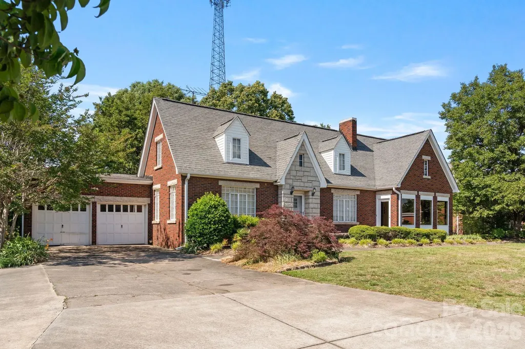 4255 Nc Hwy 24/27 Highway E Midland NC 28107