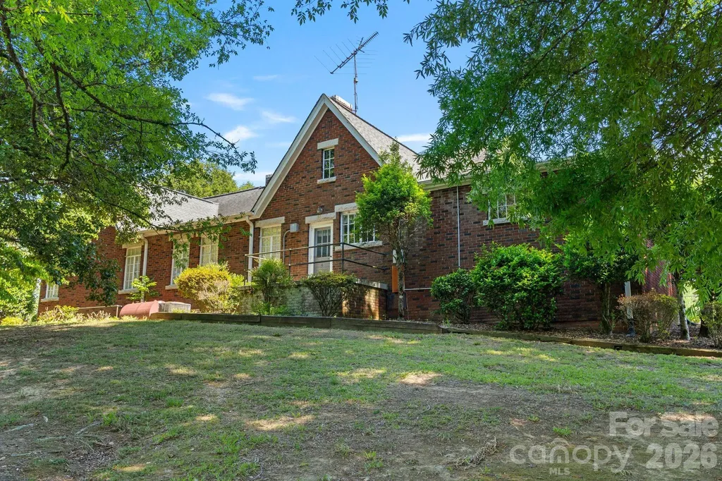 4255 Nc Hwy 24/27 Highway E Midland NC 28107