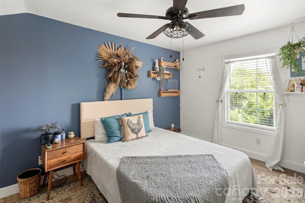 354 Boulder View Drive Flat Rock NC 28731