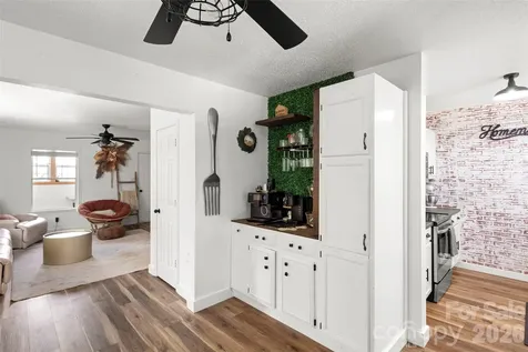354 Boulder View Drive Flat Rock NC 28731