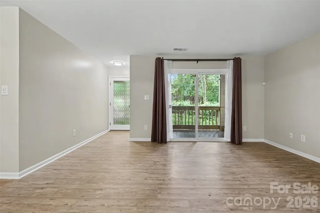 1001 Churchill Downs Court Charlotte NC 28211