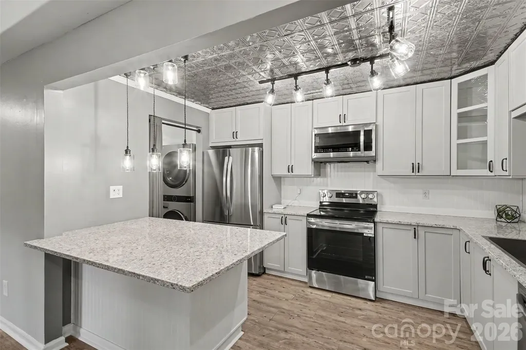 1001 Churchill Downs Court Charlotte NC 28211
