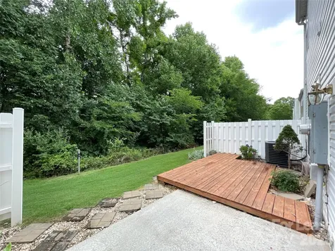 6834 Beverly Springs Drive Charlotte NC 28270
