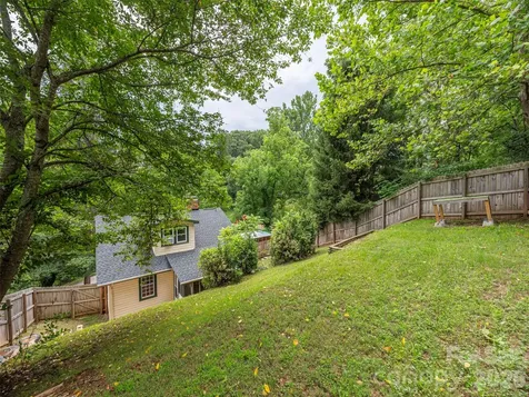 5249 Old Clyde Road Clyde NC 28721