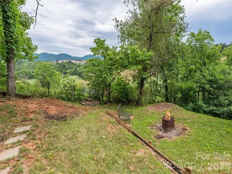 5249 Old Clyde Road Clyde NC 28721
