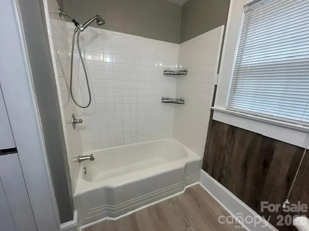 112 3rd Street NE Conover NC 28613
