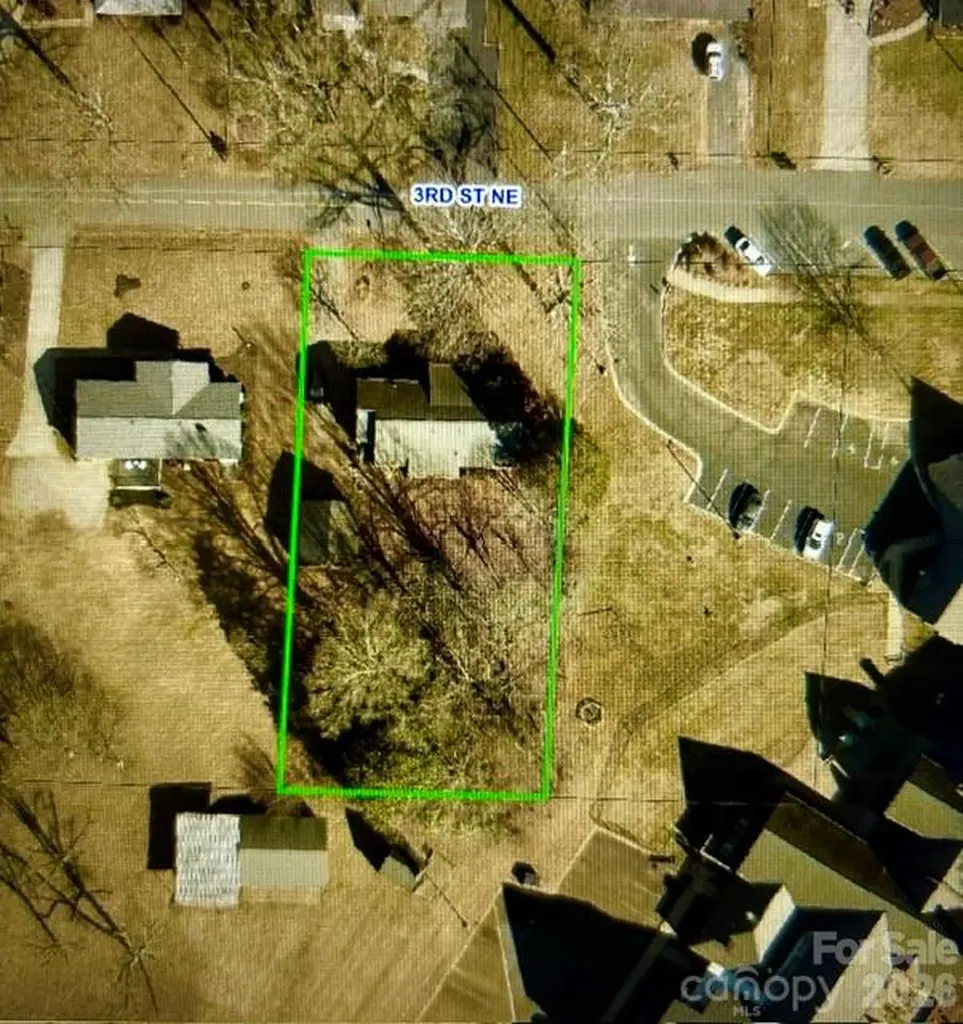 112 3rd Street NE Conover NC 28613