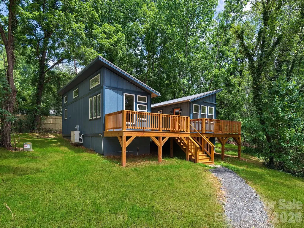 30 Pine Road Asheville NC 28805