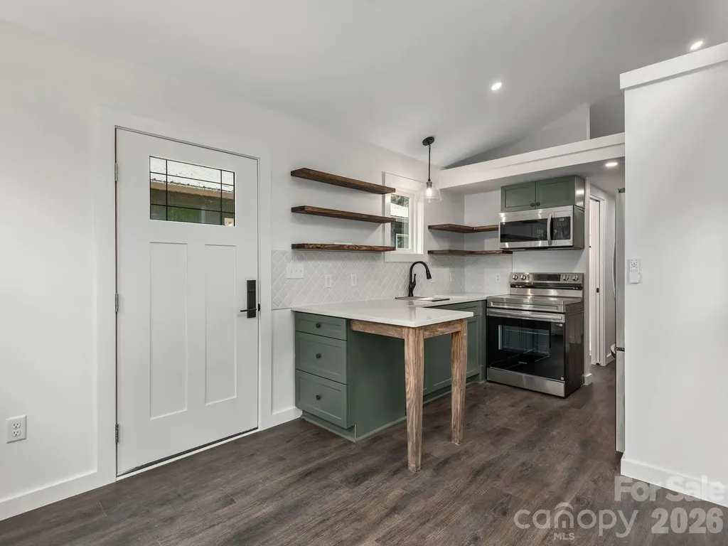 30 Pine Road Asheville NC 28805