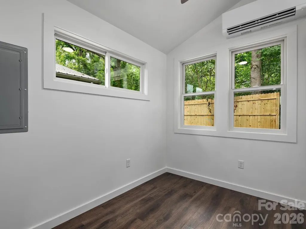 30 Pine Road Asheville NC 28805