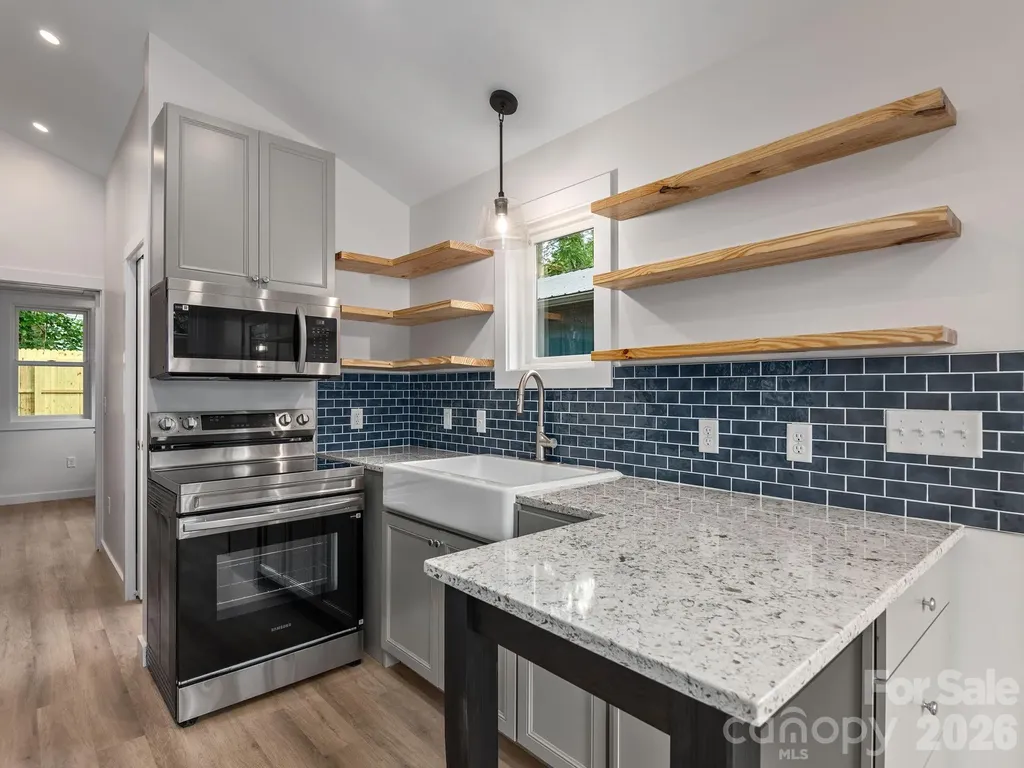 30 Pine Road Asheville NC 28805
