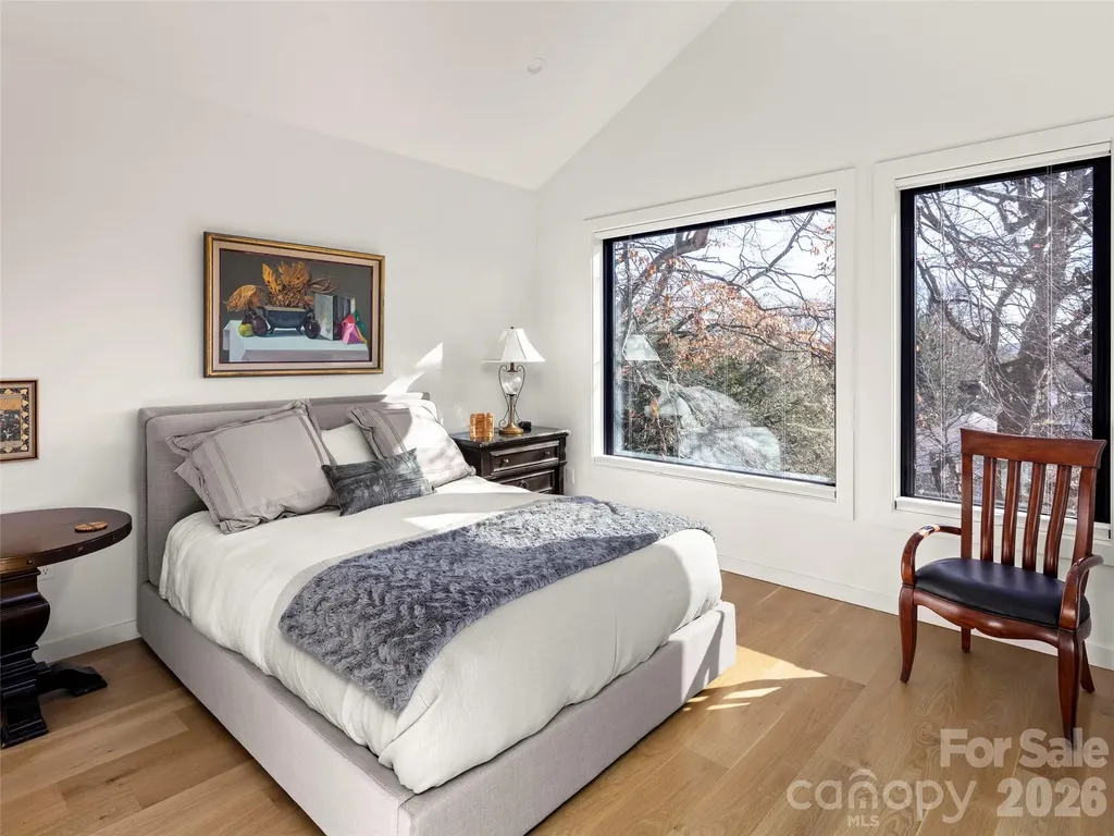 60 Harvard Place Asheville NC 28806