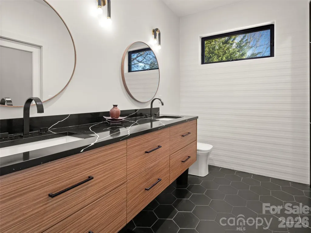 60 Harvard Place Asheville NC 28806