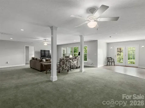 84 Red Cedar Drive Hendersonville NC 28792
