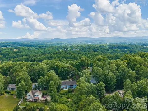 84 Red Cedar Drive Hendersonville NC 28792