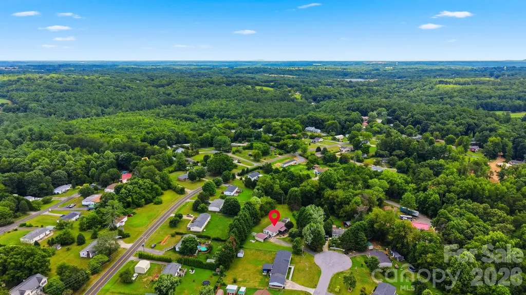 3627 Beachtree Drive Hudson NC 28638