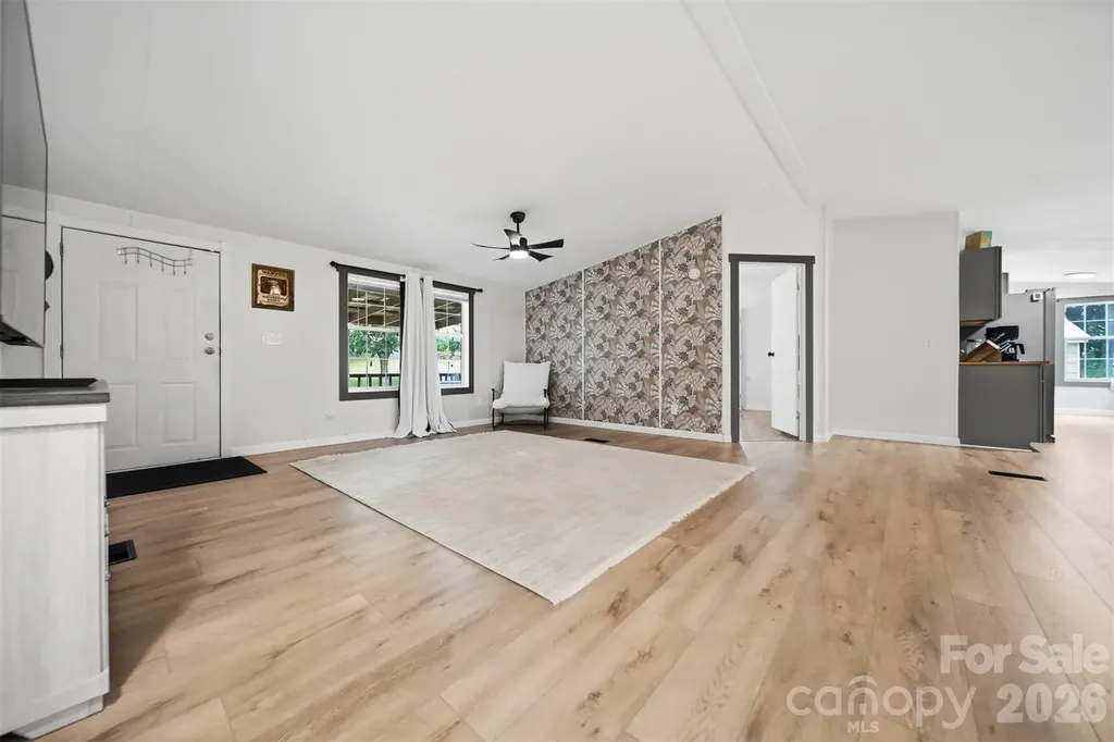 3627 Beachtree Drive Hudson NC 28638