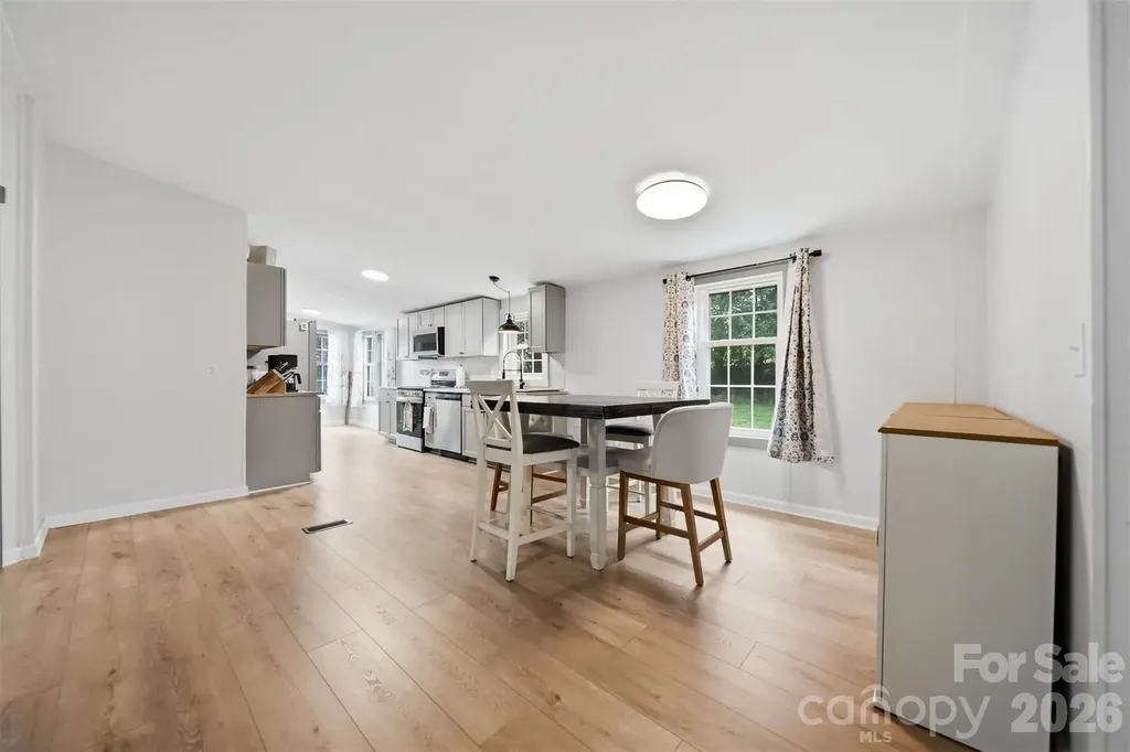 3627 Beachtree Drive Hudson NC 28638