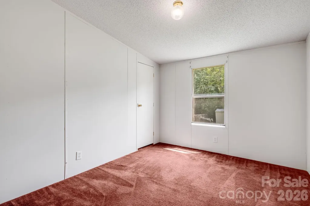 505 Crescent Way Horse Shoe NC 28742