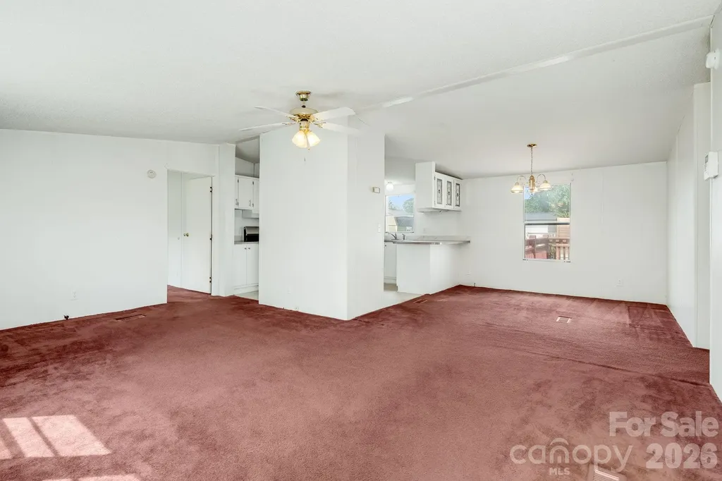 505 Crescent Way Horse Shoe NC 28742