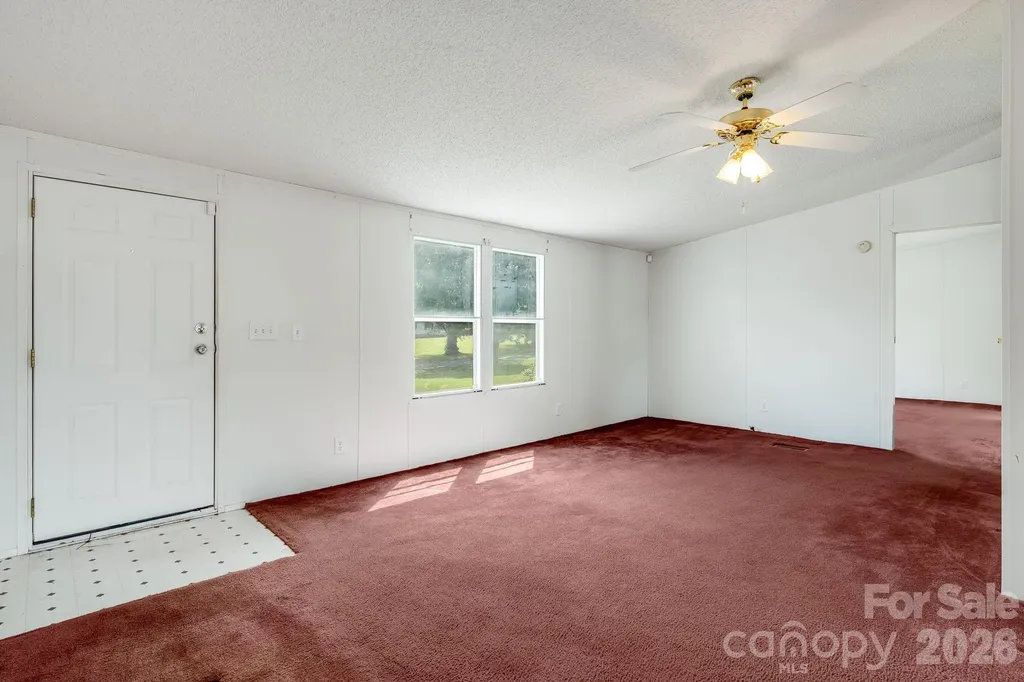 505 Crescent Way Horse Shoe NC 28742