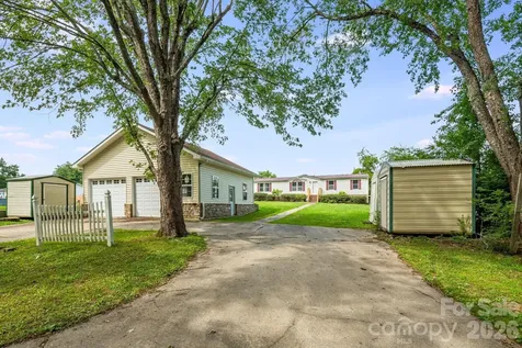 505 Crescent Way Horse Shoe NC 28742