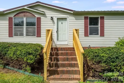 505 Crescent Way Horse Shoe NC 28742