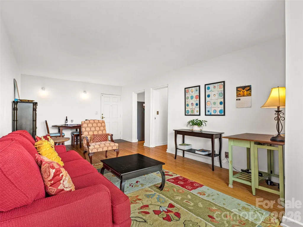 647 Town Mountain Road Asheville NC 28804