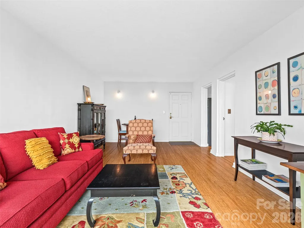 647 Town Mountain Road Asheville NC 28804