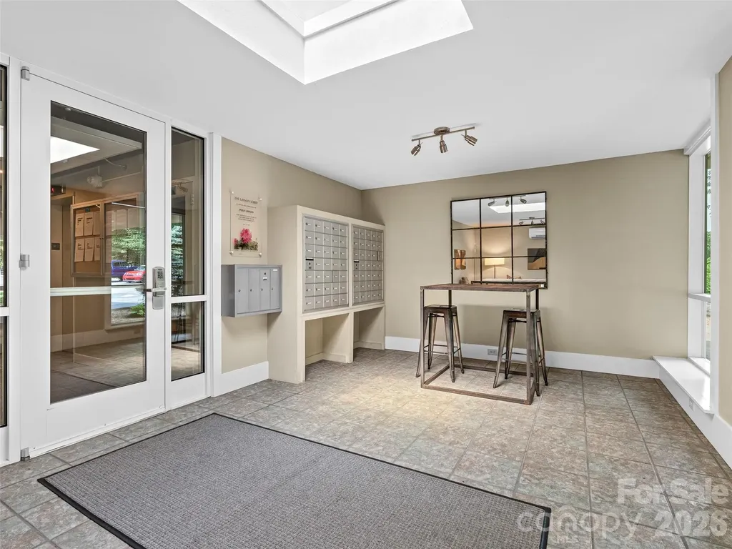 647 Town Mountain Road Asheville NC 28804