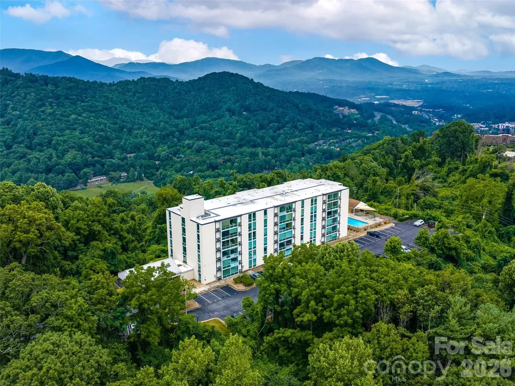 647 Town Mountain Road Asheville NC 28804