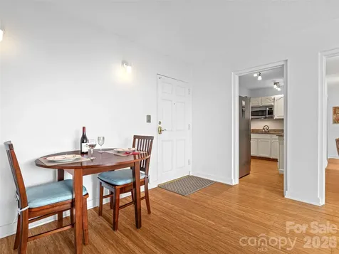 647 Town Mountain Road Asheville NC 28804