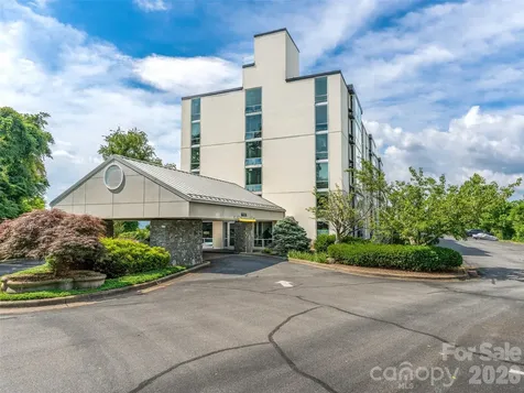 647 Town Mountain Road Asheville NC 28804