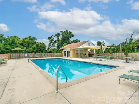 647 Town Mountain Road Asheville NC 28804