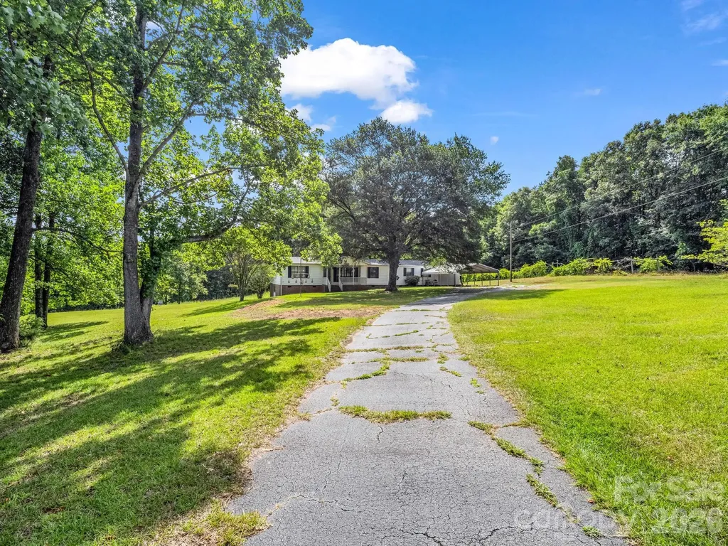141 Hicks Grove Extension Mooresboro NC 28114