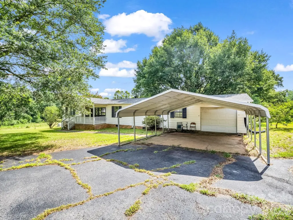141 Hicks Grove Extension Mooresboro NC 28114