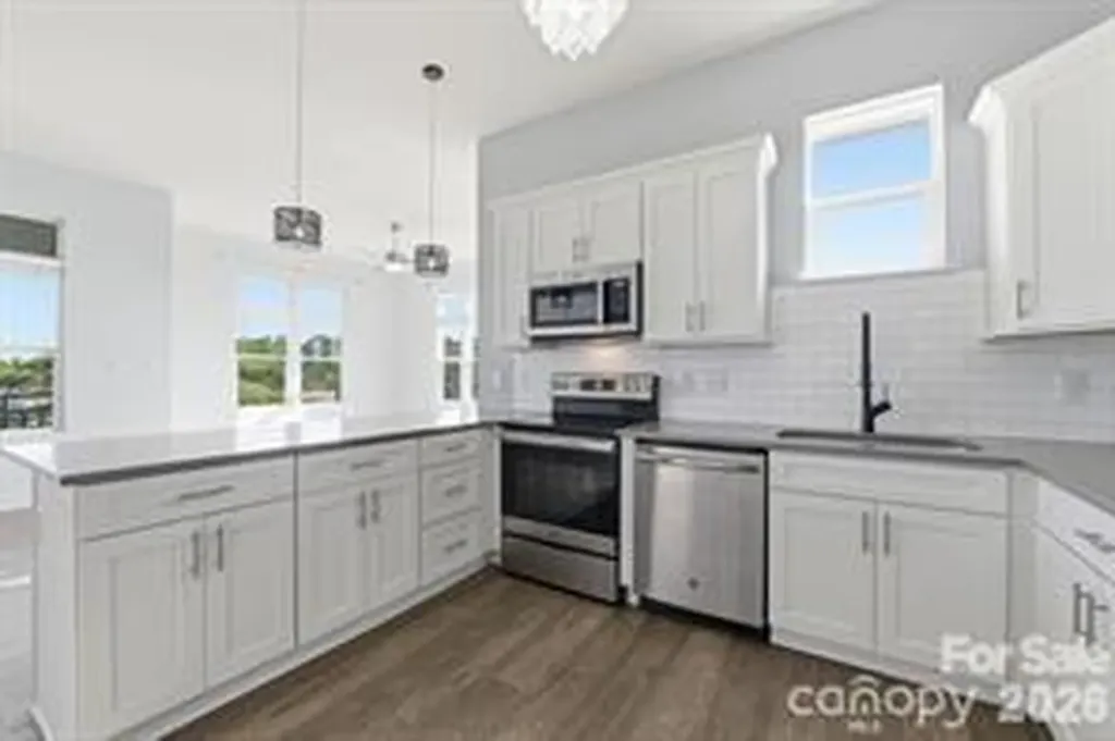 935 Mcalway Road Charlotte NC 28211