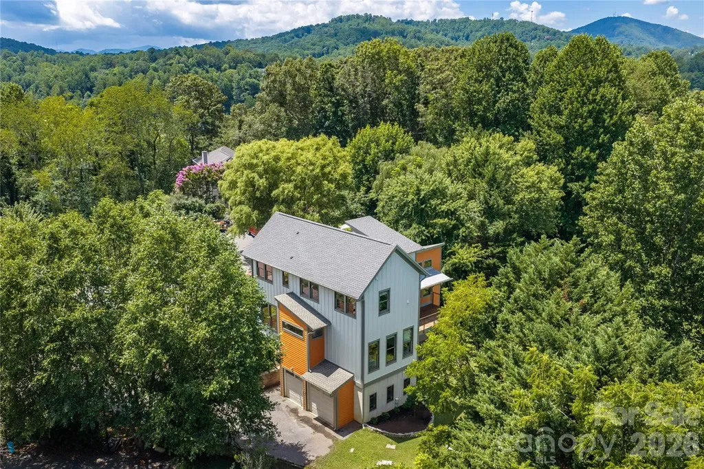 31 Grey River Run Woodfin NC 28804