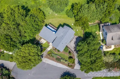 31 Grey River Run Woodfin NC 28804