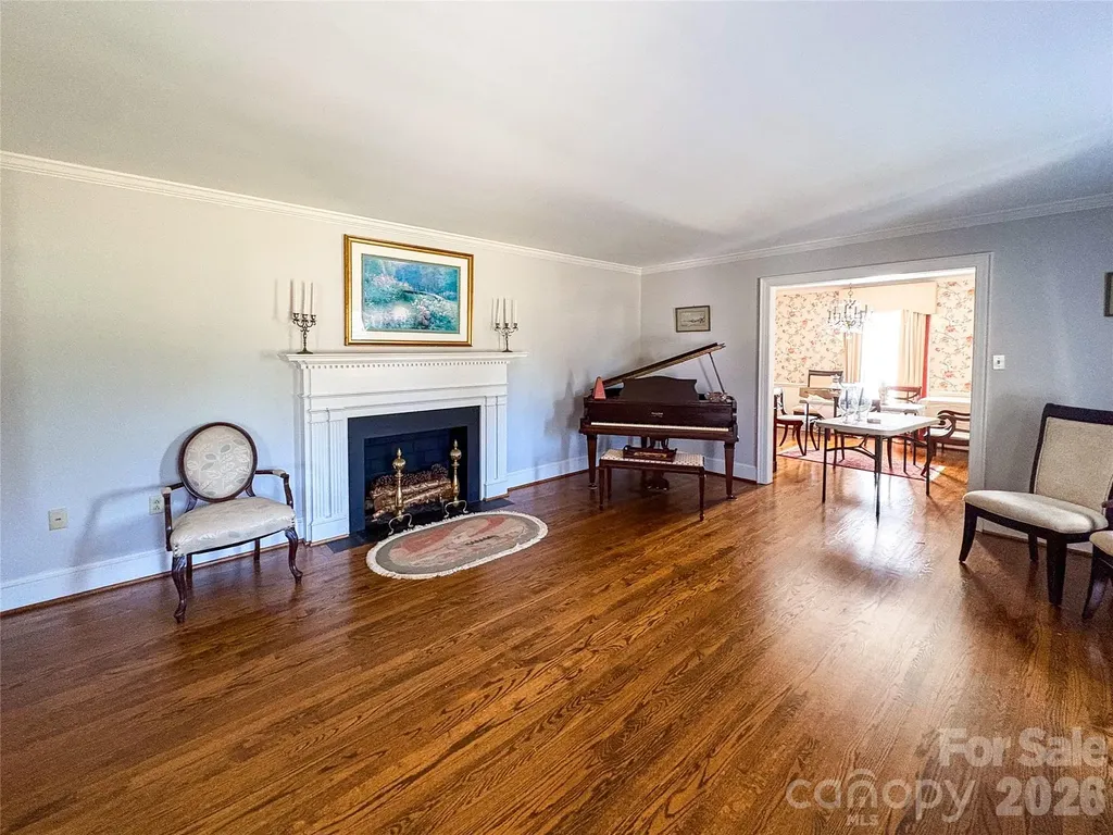 412 Ridgeway Avenue Statesville NC 28677