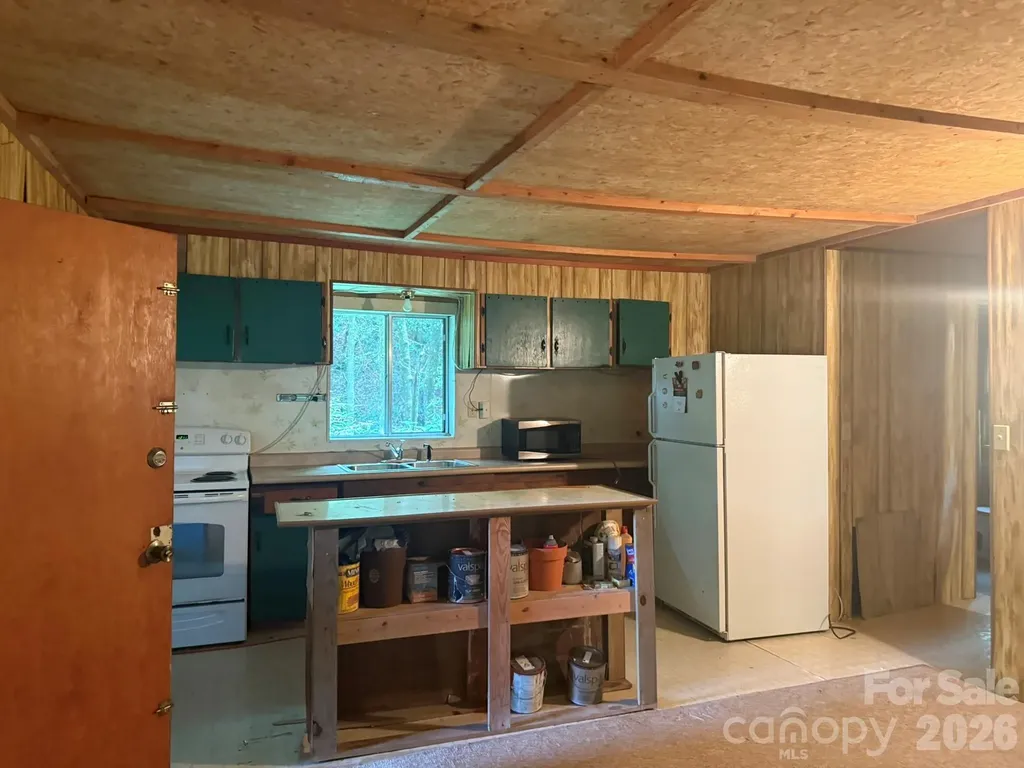 181 Lyman Lane Rosman NC 28772