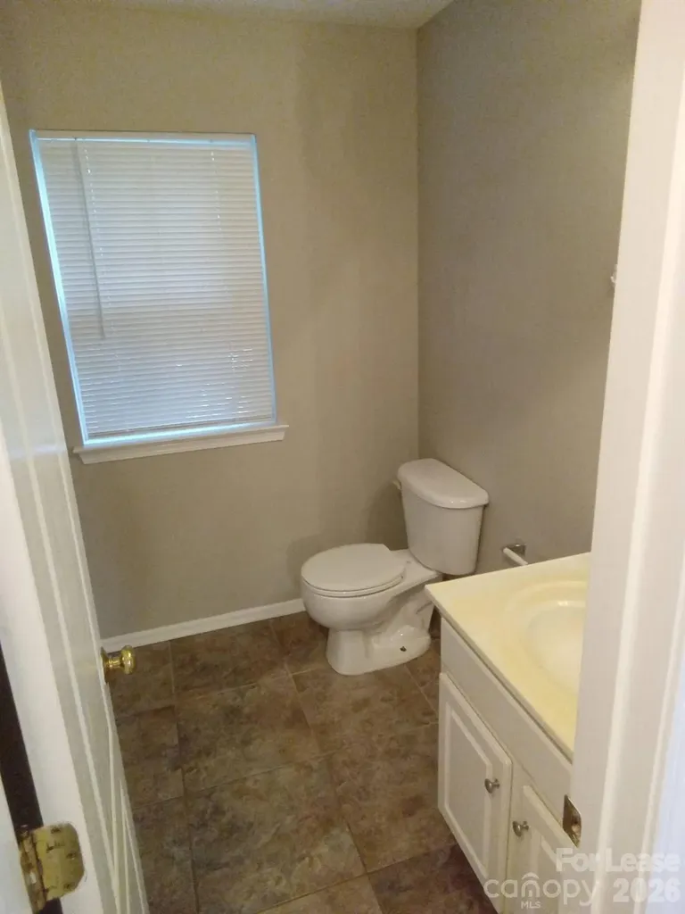 738 Ablow Drive Matthews NC 28105