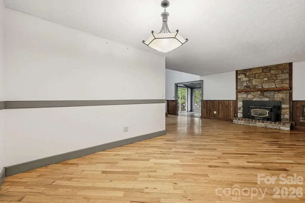 222 Morgan Cove Road Candler NC 28715