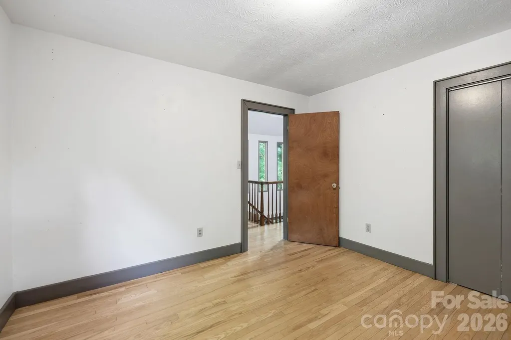 222 Morgan Cove Road Candler NC 28715